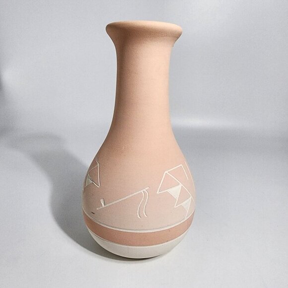 Sioux Pottery Handmade Ceramic Vase With Traditional Native American Design - Picture 5 of 12
